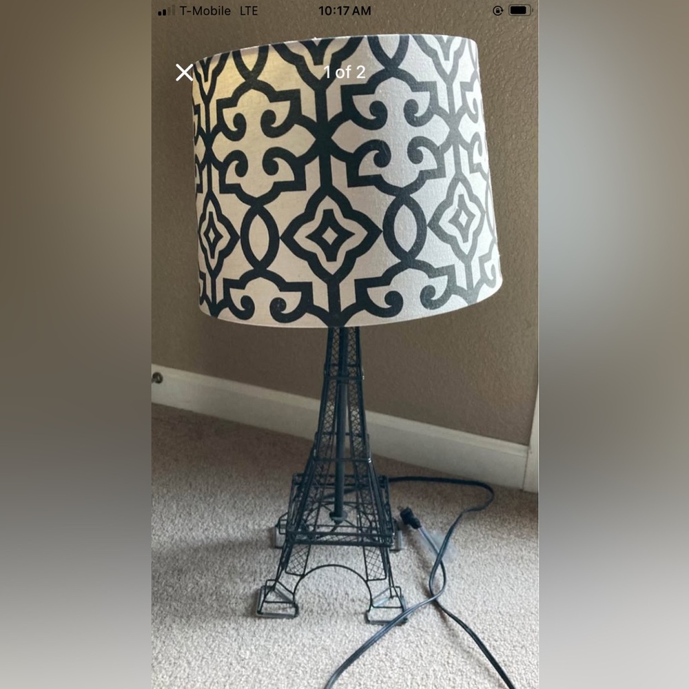 Eiffel Tower Black and White Table Lamp